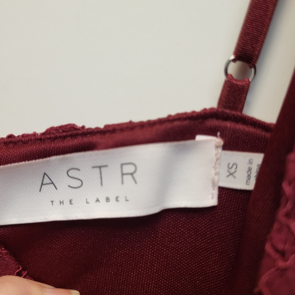 Astr The Label Burgandy Spaghetti Strap Midi Dress - Size XS - Picture 4 of 5